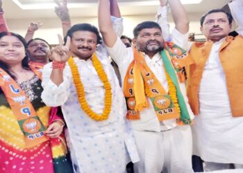 Big Blow to Prashant Kishor as Munger Candidate Quits Jan Suraaj, Backs BJP