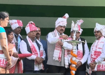 Grand Celebration in Giridih on Jharkhand Foundation Day, Jhanda Maidan Showcases Vibrant Tribal Culture