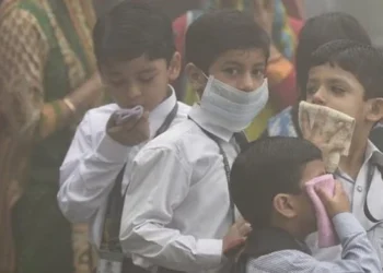 Delhi Schools Shift to Hybrid Mode as GRAP-IV Curbs Intensify