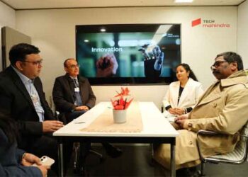 Hemant Soren Honoured With Prestigious White Badge at World Economic Forum