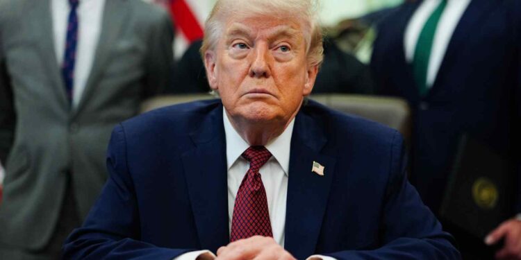 Trump Renews Threat to Iran, Announces Fresh Talks in Islamabad