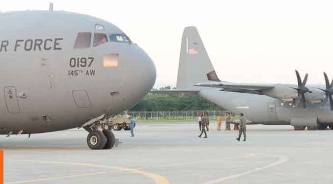 US Air Force Aircraft Land at Pakistan Airbase Ahead of Possible Iran Talks