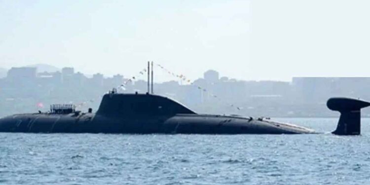 India Inducts Warship Taragiri and Nuclear Submarine INS Aridhaman into Navy