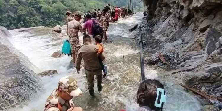 Storms, Rain and Landslides Disrupt Several States, 15 Dead, Tourists Stranded in Sikkim