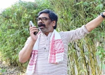 Hemant Soren Bats for Tea Workers, Tribal Rights in Assam Poll Campaign