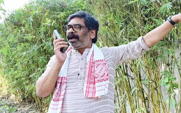 Hemant Soren Bats for Tea Workers, Tribal Rights in Assam Poll Campaign