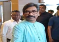 CM Hemant Soren Takes a Jibe at PM Modi Over Fuel Crisis, Says Country Follows PM’s Steering