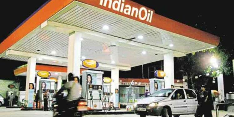 Centre Scraps Excise Duty on Ethanol-Blended Petrol, Fuel Prices May Drop