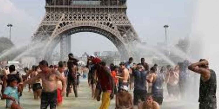 Deadly Heatwave Kills Over 1,000 in France, Western Europe Reels Under Record Temperatures