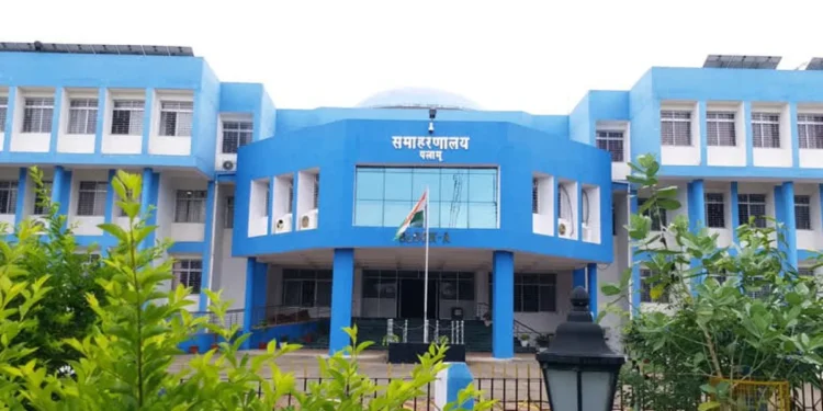 Finance Minister’s Raid Exposes Palamu Police and Administration’s Inaction on Illegal Mining