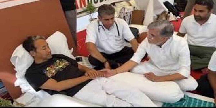 Pawan Khera Meets Sonam Wangchuk, Calls Modi Government ‘Insensitive’ Over Hunger Strike