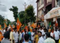 BJP Workers Gather with Sticks Ahead of Congress March, Raise ‘Rahul Gandhi Murdabad’ Slogans