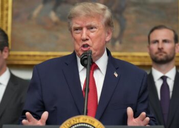 Trump Warns Iran’s Trading Partners of Economic Action, India’s Exports Under Watch