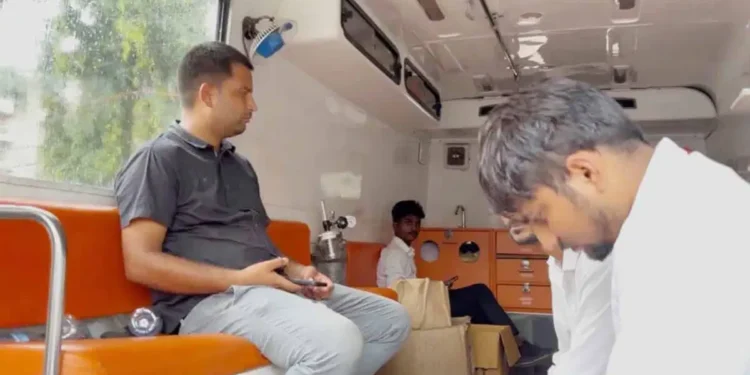 Ambulance Stationed for Protesting Students Lacks Medicines, ORS and Paracetamol Given for All Ailments
