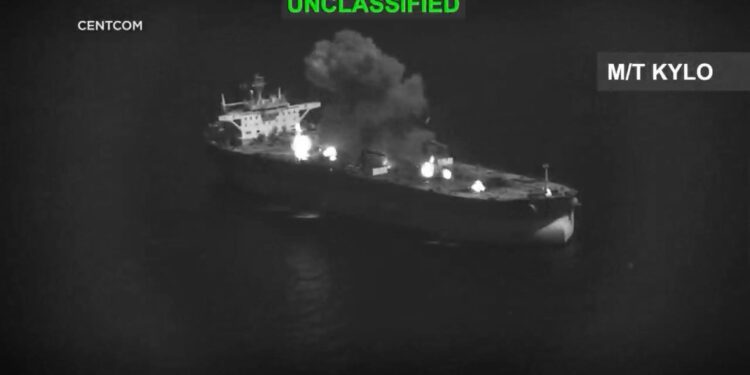 US Releases Video of Strike on Iranian Tanker, Warns of Higher Economic Cost