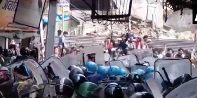 Clashes Erupt in Ujjain Over Shahi Masjid Demolition, Police Use Tear Gas